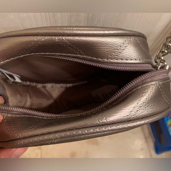 No Name Brand Purse - Picture 5 of 5